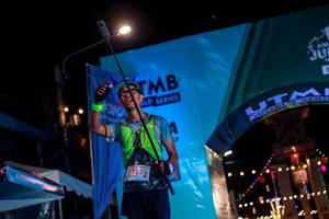 BIB: 5557
                            <button type="button" onclick="openModal(24874978)" class="btn btn-primary btn-sm float-right btn-popup" data-toggle="modal" data-target=".modal-high-quality">
                        <i class="fas fa-shopping-cart"></i> Add to Cart
                    </button>
                                            <button type="button" onclick="isThisMe(24874978, true)" class="btn btn-success btn-sm float-right btn-popup btn-isme hidden" data-toggle="tooltip" data-placement="bottom" title="นี่คือรูปของคุณใช่ไหม คลิกที่นี่เพื่อเอาเข้าอัลบั้ม">
                        <i class="fas fa-plus"></i> Add to album
                    </button>
                    <button type="button" onclick="isThisMe(24874978, false)" class="btn btn-warning btn-sm float-right btn-popup btn-isnotme hidden">
                        <i class="fas fa-ban"></i> Remove from album
                    </button>